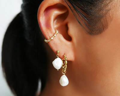 Gigi Hadid’s Jewellery Style Is More Affordable Than You Think 1 Fortune Gold Earring Set at adornmonde.com