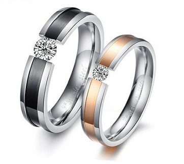 This Couple's Set of Titanium Bands would make a wonderful promise ring statement. Available at e4jewellery.com